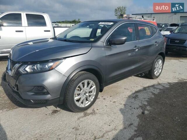 Серый Ниссан Rogue Sport, объемом двигателя 2 л и пробегом 119 тыс. км за 11950 $, фото 1 на Automoto.ua