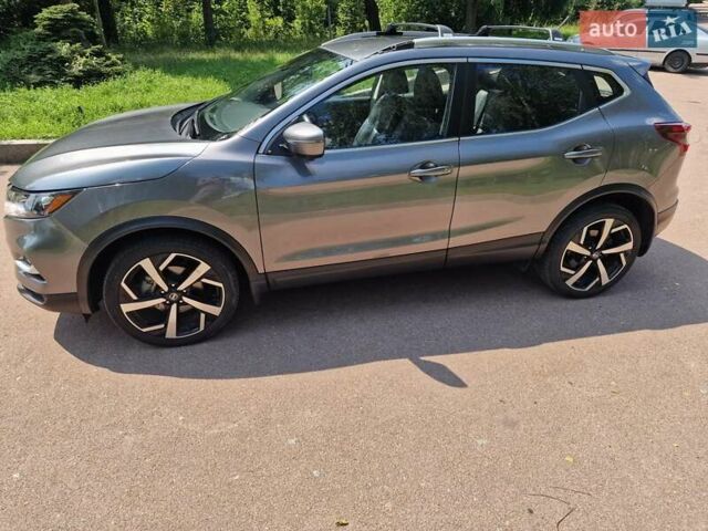Серый Ниссан Rogue Sport, объемом двигателя 2 л и пробегом 64 тыс. км за 19600 $, фото 1 на Automoto.ua