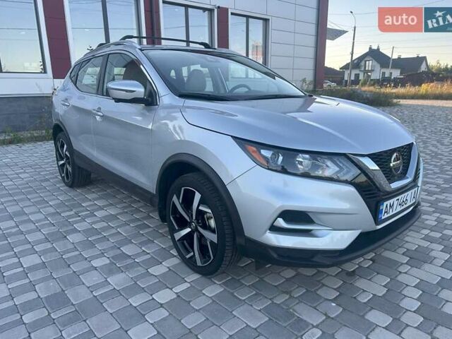 Серый Ниссан Rogue Sport, объемом двигателя 2 л и пробегом 39 тыс. км за 17500 $, фото 1 на Automoto.ua