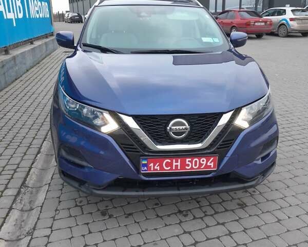 Синий Ниссан Rogue Sport, объемом двигателя 2 л и пробегом 84 тыс. км за 14999 $, фото 1 на Automoto.ua