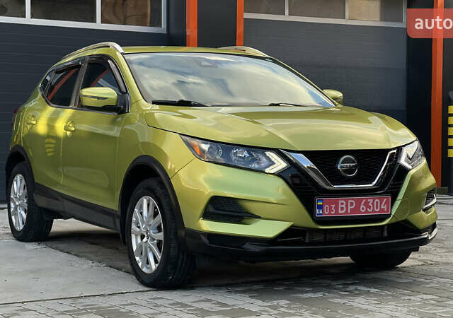 Зеленый Ниссан Rogue Sport, объемом двигателя 2 л и пробегом 32 тыс. км за 16800 $, фото 1 на Automoto.ua