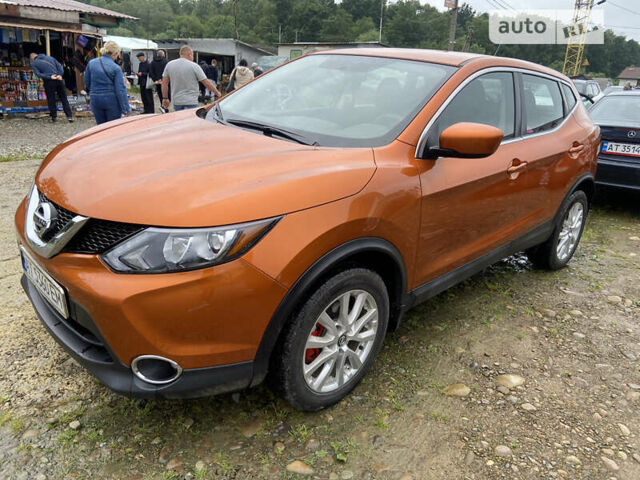 Помаранчевий Ніссан Rogue Sport, об'ємом двигуна 2 л та пробігом 66 тис. км за 16900 $, фото 1 на Automoto.ua