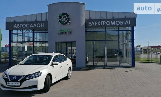 Білий Ніссан Sylphy, об'ємом двигуна 0 л та пробігом 64 тис. км за 13600 $, фото 1 на Automoto.ua