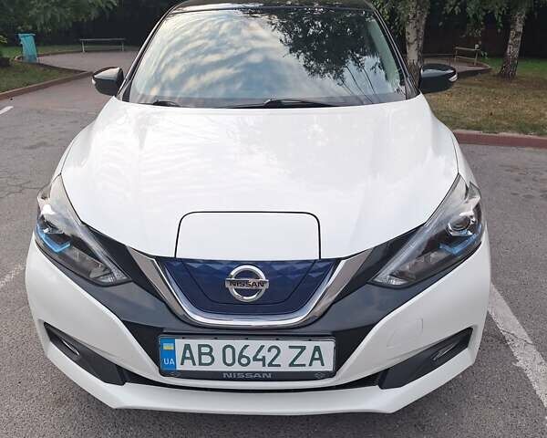 Білий Ніссан Sylphy, об'ємом двигуна 0 л та пробігом 104 тис. км за 14000 $, фото 1 на Automoto.ua