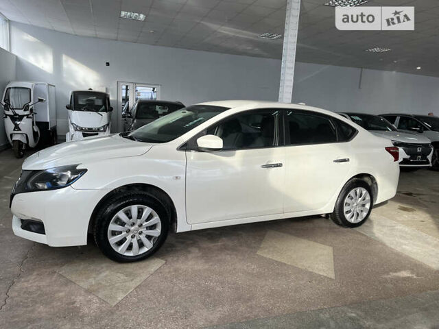 Белый Ниссан Sylphy, объемом двигателя 0 л и пробегом 100 тыс. км за 11300 $, фото 1 на Automoto.ua