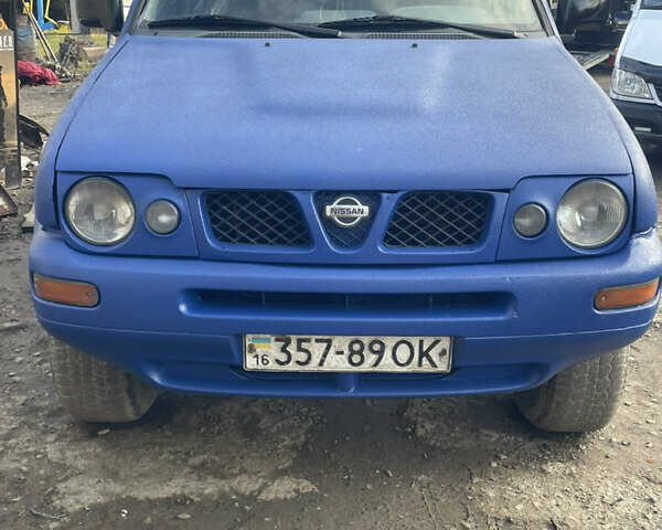 Синий Ниссан Terrano II, объемом двигателя 0 л и пробегом 300 тыс. км за 3900 $, фото 1 на Automoto.ua