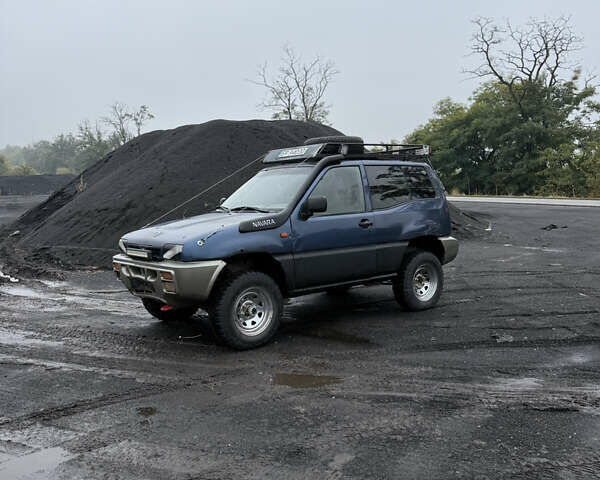 Синий Ниссан Terrano II, объемом двигателя 2.7 л и пробегом 200 тыс. км за 2500 $, фото 1 на Automoto.ua