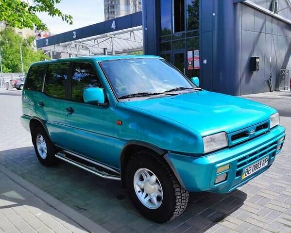 Зеленый Ниссан Terrano II, объемом двигателя 2.4 л и пробегом 300 тыс. км за 7200 $, фото 1 на Automoto.ua
