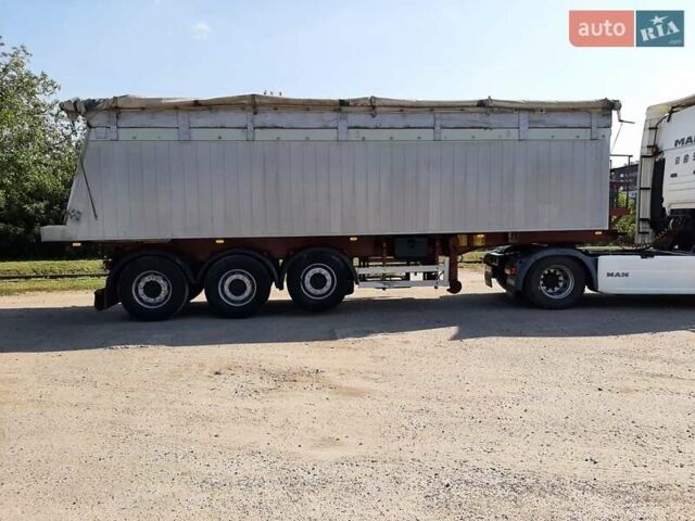 Червоний Новатрейл СКІ, об'ємом двигуна 0 л та пробігом 100 тис. км за 13000 $, фото 1 на Automoto.ua
