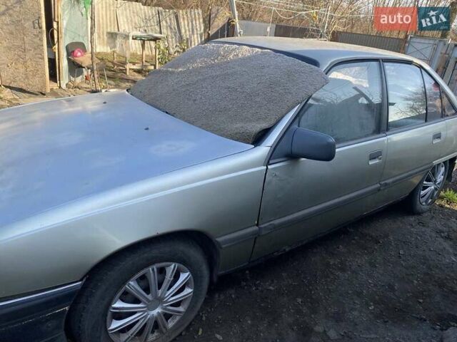 Серый Опель 1.8 Liter, объемом двигателя 1.8 л и пробегом 200 тыс. км за 1000 $, фото 1 на Automoto.ua