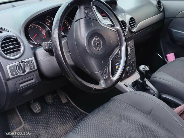 Білий Опель Антара, об'ємом двигуна 2.4 л та пробігом 305 тис. км за 7600 $, фото 1 на Automoto.ua