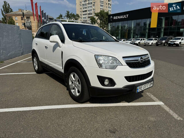Белый Опель Антара, объемом двигателя 2.4 л и пробегом 128 тыс. км за 12000 $, фото 1 на Automoto.ua