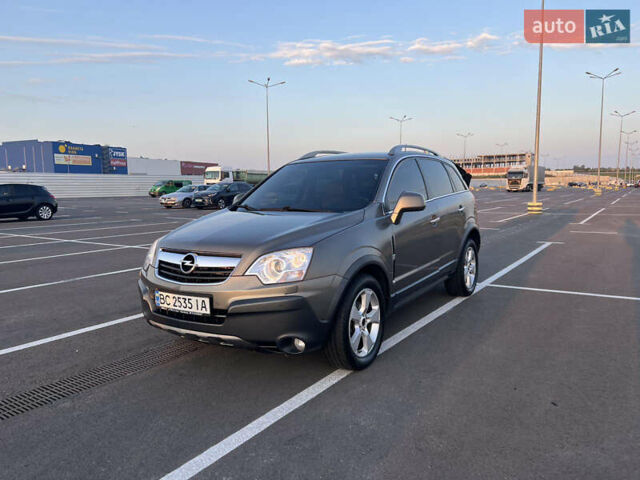 Серый Опель Антара, объемом двигателя 2 л и пробегом 280 тыс. км за 8300 $, фото 1 на Automoto.ua
