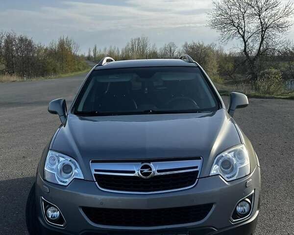 Сірий Опель Антара, об'ємом двигуна 2.2 л та пробігом 225 тис. км за 10300 $, фото 1 на Automoto.ua