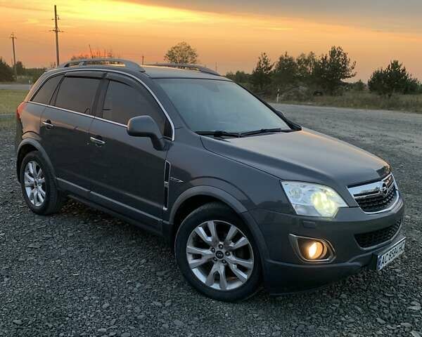 Серый Опель Антара, объемом двигателя 2.23 л и пробегом 157 тыс. км за 11200 $, фото 1 на Automoto.ua