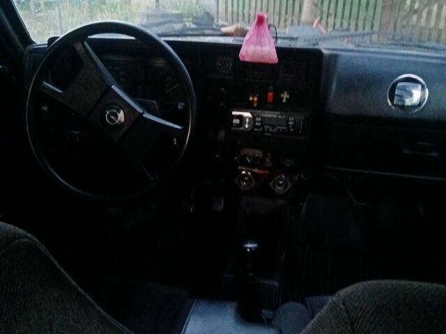 Опель Аскона 1980 у Каменке на Automoto.ua Білий Опель Аскона, об'ємом двигуна 8 л та пробігом 96 тис. км за 435 $, фото 1 на Automoto.ua