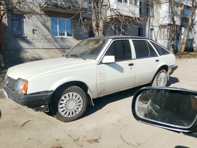 Білий Опель Аскона, об'ємом двигуна 2 л та пробігом 88 тис. км за 793 $, фото 1 на Automoto.ua
