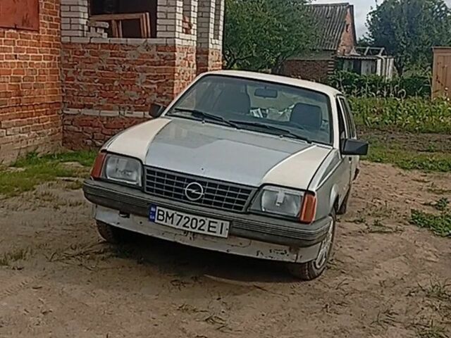 Білий Опель Аскона, об'ємом двигуна 1.6 л та пробігом 500 тис. км за 1001 $, фото 1 на Automoto.ua