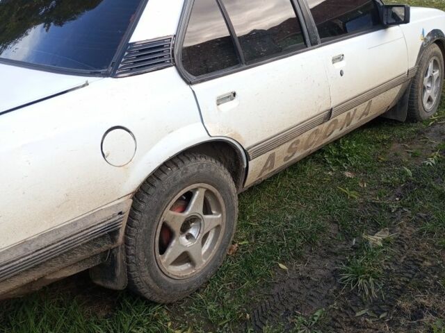 Опель Аскона 1987 в Коломые на Automoto.ua Белый Опель Аскона, объемом двигателя 8 л и пробегом 200 тыс. км за 900 $, фото 1 на Automoto.ua