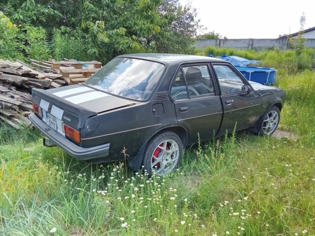 Черный Опель Аскона, объемом двигателя 1.3 л и пробегом 300 тыс. км за 1300 $, фото 1 на Automoto.ua