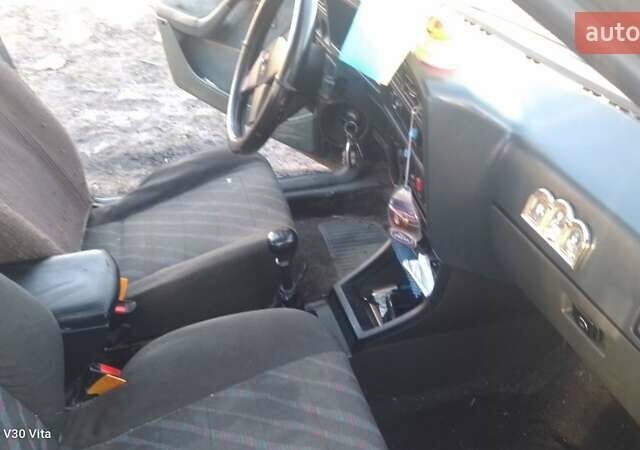 Черный Опель Аскона, объемом двигателя 1.8 л и пробегом 200 тыс. км за 500 $, фото 1 на Automoto.ua