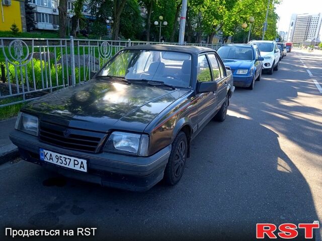 Черный Опель Аскона, объемом двигателя 1.8 л и пробегом 0 тыс. км за 800 $, фото 1 на Automoto.ua
