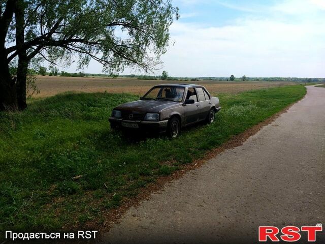 Коричневый Опель Аскона, объемом двигателя 1.8 л и пробегом 0 тыс. км за 600 $, фото 1 на Automoto.ua