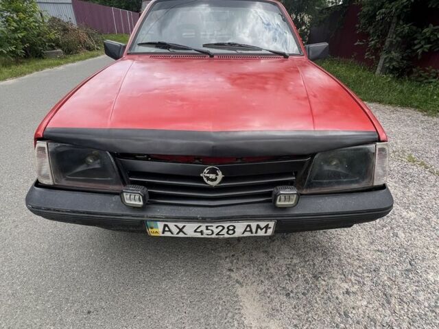 Красный Опель Аскона, объемом двигателя 2 л и пробегом 200 тыс. км за 800 $, фото 1 на Automoto.ua