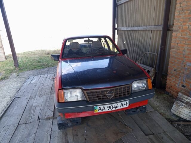 Красный Опель Аскона, объемом двигателя 0 л и пробегом 150 тыс. км за 650 $, фото 1 на Automoto.ua