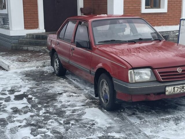 Красный Опель Аскона, объемом двигателя 1.6 л и пробегом 150 тыс. км за 524 $, фото 1 на Automoto.ua