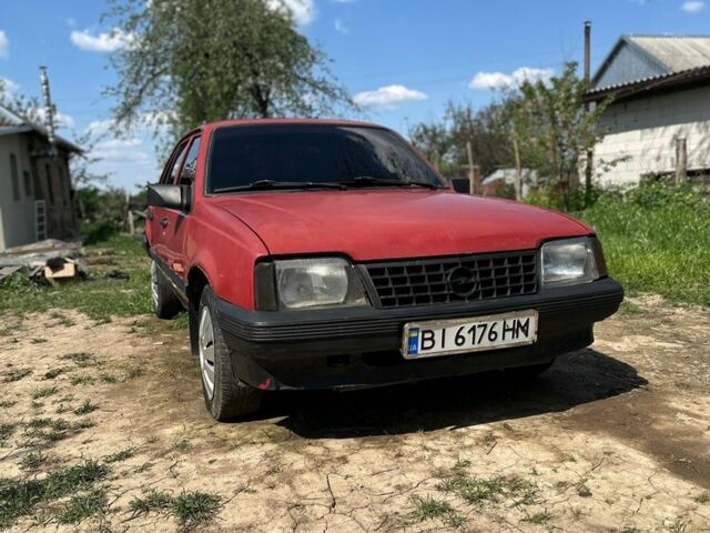 Красный Опель Аскона, объемом двигателя 2 л и пробегом 11 тыс. км за 750 $, фото 1 на Automoto.ua