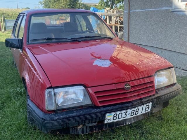 Червоний Опель Аскона, об'ємом двигуна 1.6 л та пробігом 300 тис. км за 350 $, фото 1 на Automoto.ua