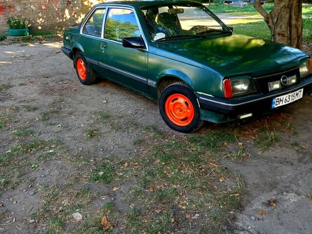Опель Аскона, объемом двигателя 13 л и пробегом 300 тыс. км за 750 $, фото 1 на Automoto.ua