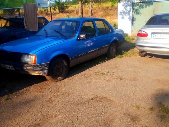 Опель Аскона, об'ємом двигуна 2 л та пробігом 0 тис. км за 400 $, фото 1 на Automoto.ua