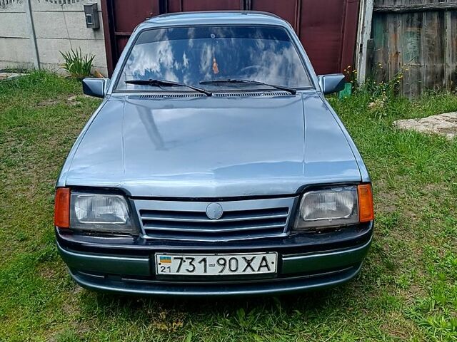 Опель Аскона, об'ємом двигуна 1.6 л та пробігом 200 тис. км за 850 $, фото 1 на Automoto.ua