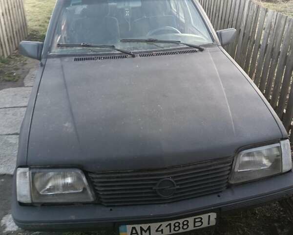 Опель Аскона, объемом двигателя 1.4 л и пробегом 50 тыс. км за 700 $, фото 1 на Automoto.ua