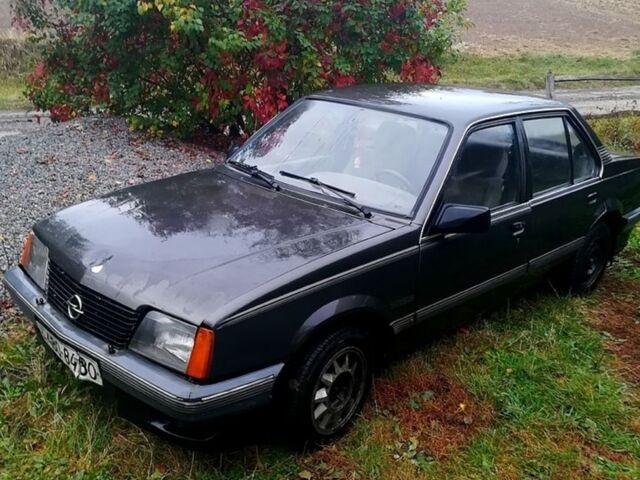 Опель Аскона, объемом двигателя 1.8 л и пробегом 100 тыс. км за 800 $, фото 1 на Automoto.ua