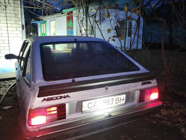 Сірий Опель Аскона, об'ємом двигуна 0 л та пробігом 60 тис. км за 594 $, фото 1 на Automoto.ua