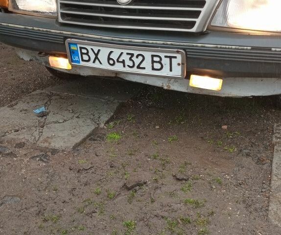 Серый Опель Аскона, объемом двигателя 1.6 л и пробегом 55 тыс. км за 650 $, фото 1 на Automoto.ua