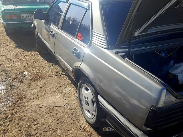 Серый Опель Аскона, объемом двигателя 1.6 л и пробегом 450 тыс. км за 1000 $, фото 1 на Automoto.ua