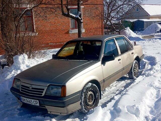 Сірий Опель Аскона, об'ємом двигуна 1.6 л та пробігом 111 тис. км за 1099 $, фото 1 на Automoto.ua