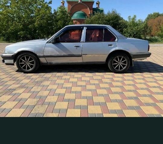 Сірий Опель Аскона, об'ємом двигуна 0 л та пробігом 500 тис. км за 524 $, фото 1 на Automoto.ua