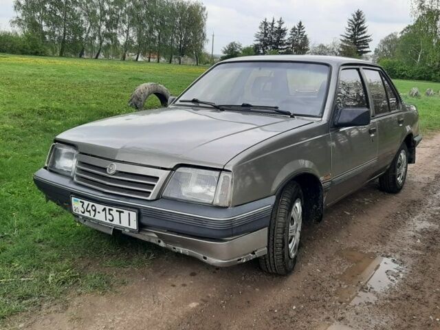 Сірий Опель Аскона, об'ємом двигуна 0 л та пробігом 60 тис. км за 520 $, фото 1 на Automoto.ua