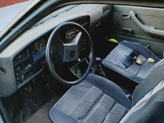 Синий Опель Аскона, объемом двигателя 1 л и пробегом 652 тыс. км за 900 $, фото 1 на Automoto.ua