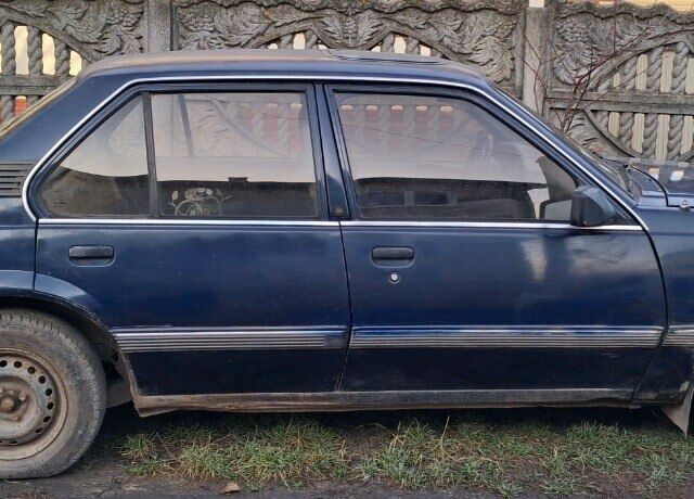 Синий Опель Аскона, объемом двигателя 1.6 л и пробегом 10 тыс. км за 599 $, фото 1 на Automoto.ua