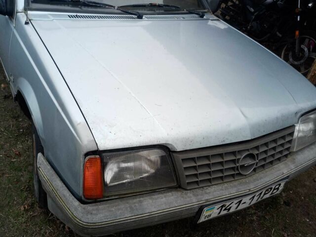 Опель Аскона 1986 в Маневичах на Automoto.ua Синий Опель Аскона, объемом двигателя 1.6 л и пробегом 90 тыс. км за 500 $, фото 1 на Automoto.ua