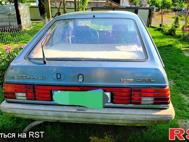 Синий Опель Аскона, объемом двигателя 1.9 л и пробегом 240 тыс. км за 650 $, фото 1 на Automoto.ua
