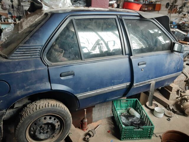 Синий Опель Аскона, объемом двигателя 2 л и пробегом 100 тыс. км за 384 $, фото 1 на Automoto.ua