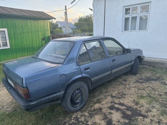 Синій Опель Аскона, об'ємом двигуна 0 л та пробігом 370 тис. км за 563 $, фото 1 на Automoto.ua