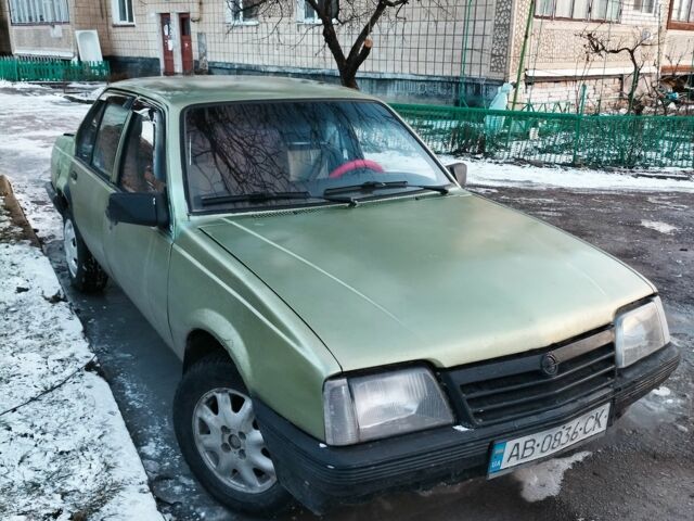 Зелений Опель Аскона, об'ємом двигуна 1.3 л та пробігом 100 тис. км за 464 $, фото 1 на Automoto.ua